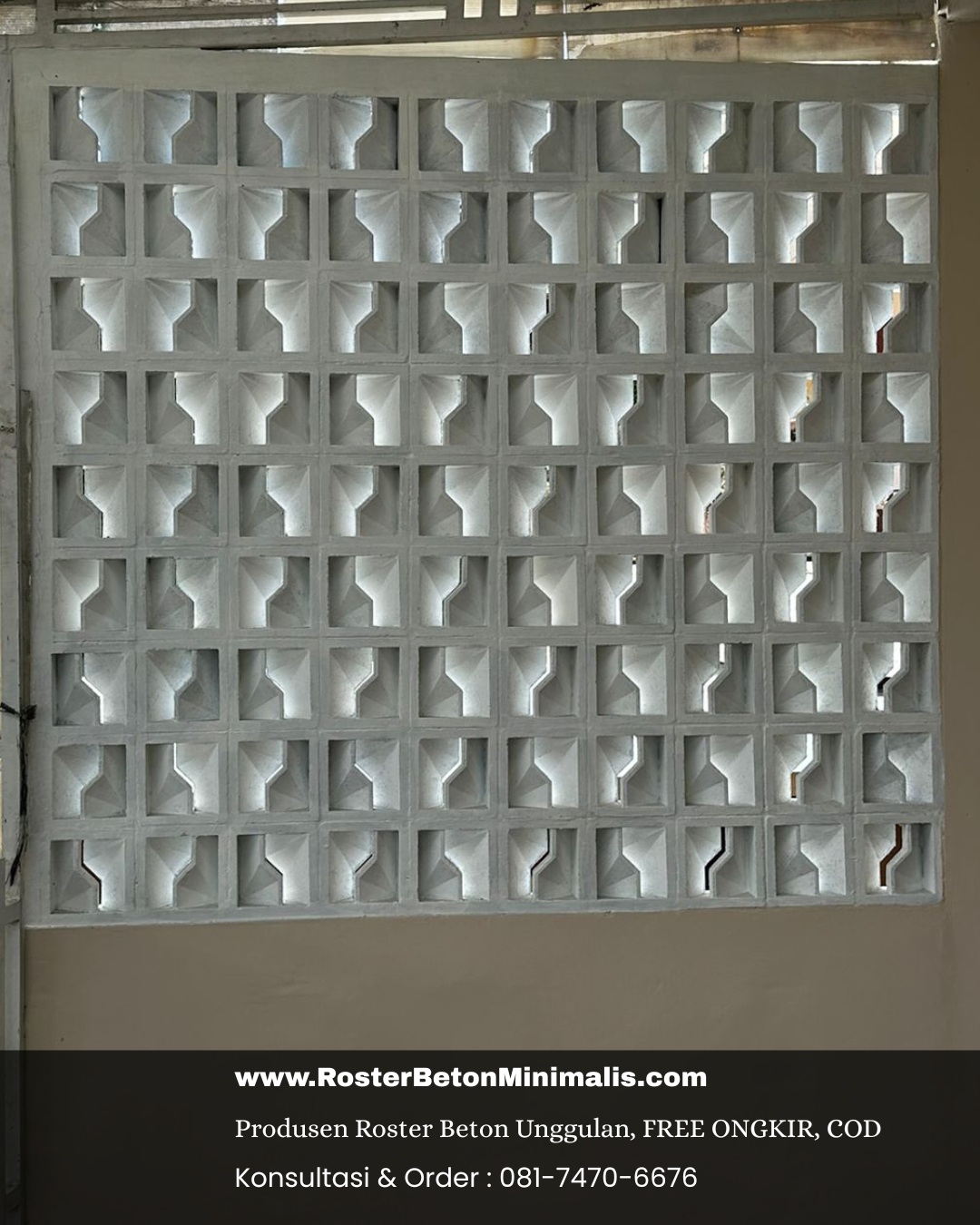 Roster beton menjadi sumber pencahayaan alami yang hemat energi di Purwakarta.